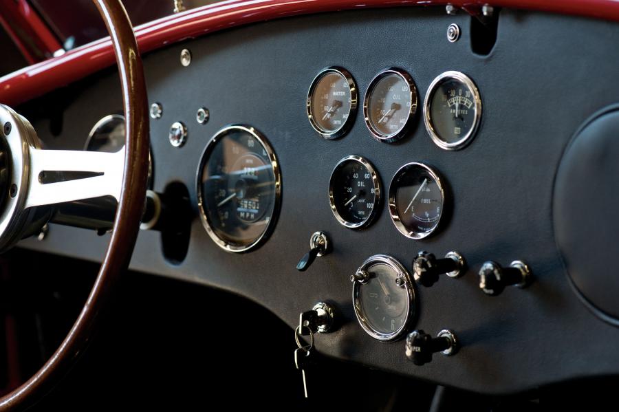  Shelby Cobra 289 1963 года  (фото 17 из 63)